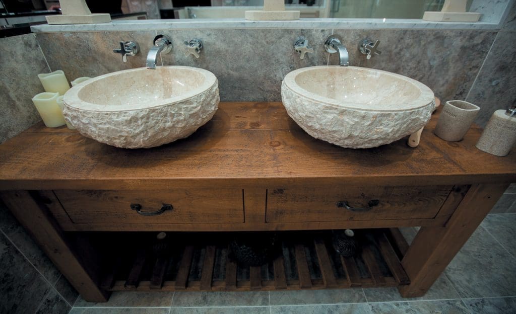 Bathroom Bliss – Bathroom by Leonide Interiors