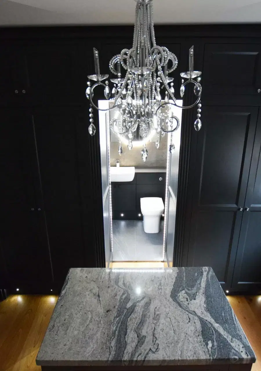 Narnia En-suite Bathroom
