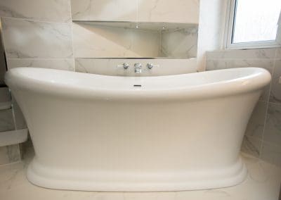 Fallon Carrera Bathroom