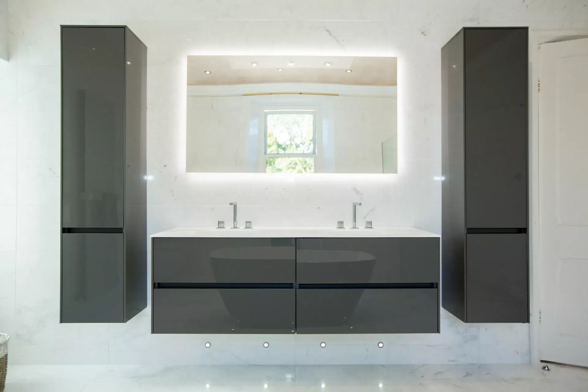 Marble Bathroom Featuring Adamsez Bath | UK's No1 Kitchen & Bathroom ...