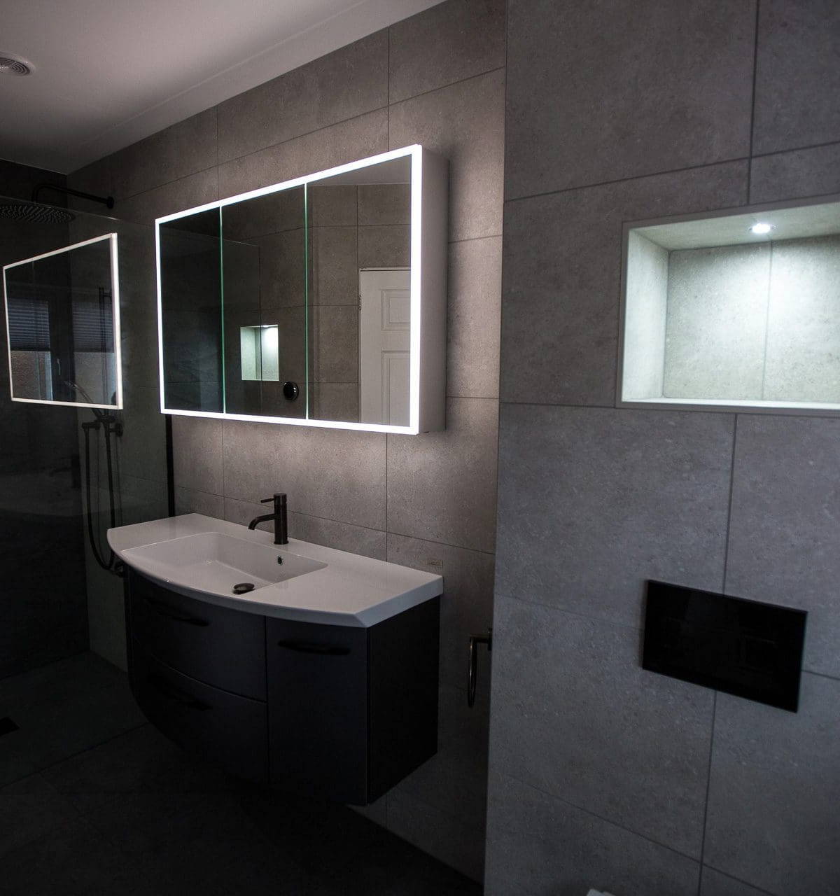 Leonide Interiors Bathroom Design Belvedere