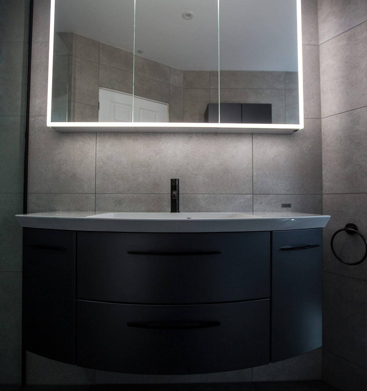Leonide Interiors Bathroom Design Belvedere