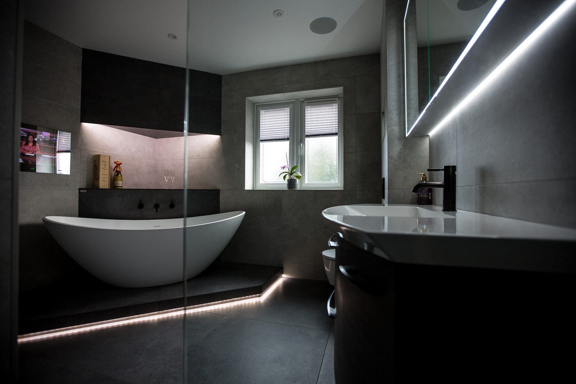 Leonide Interiors Bathroom Design Belvedere