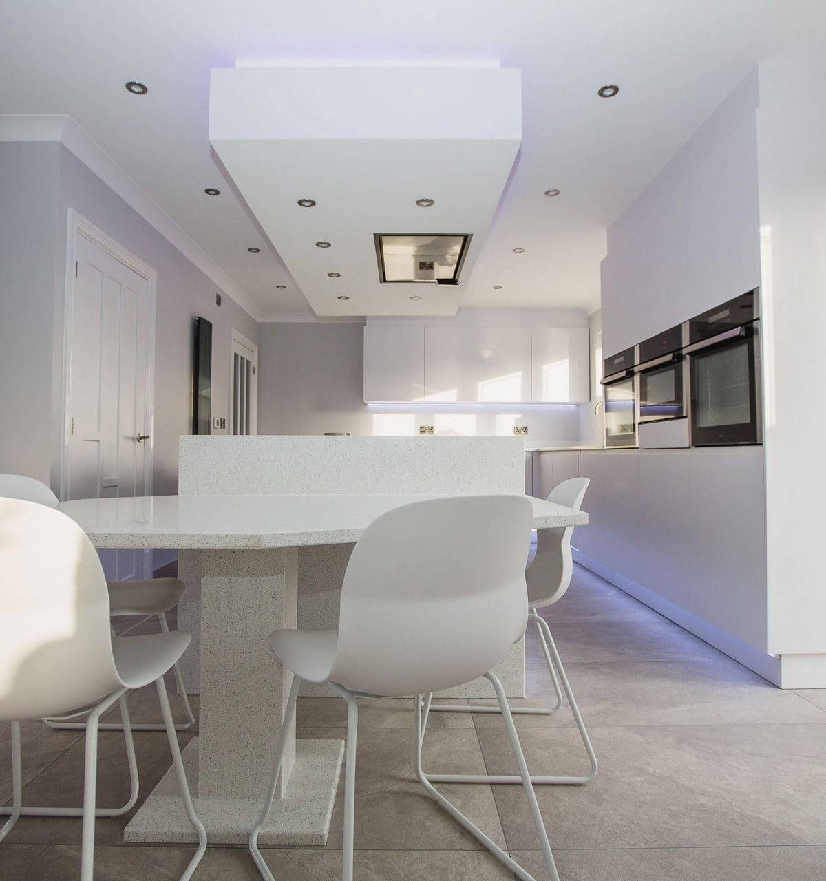 Leonide Interiors Kitchen Design Glacier