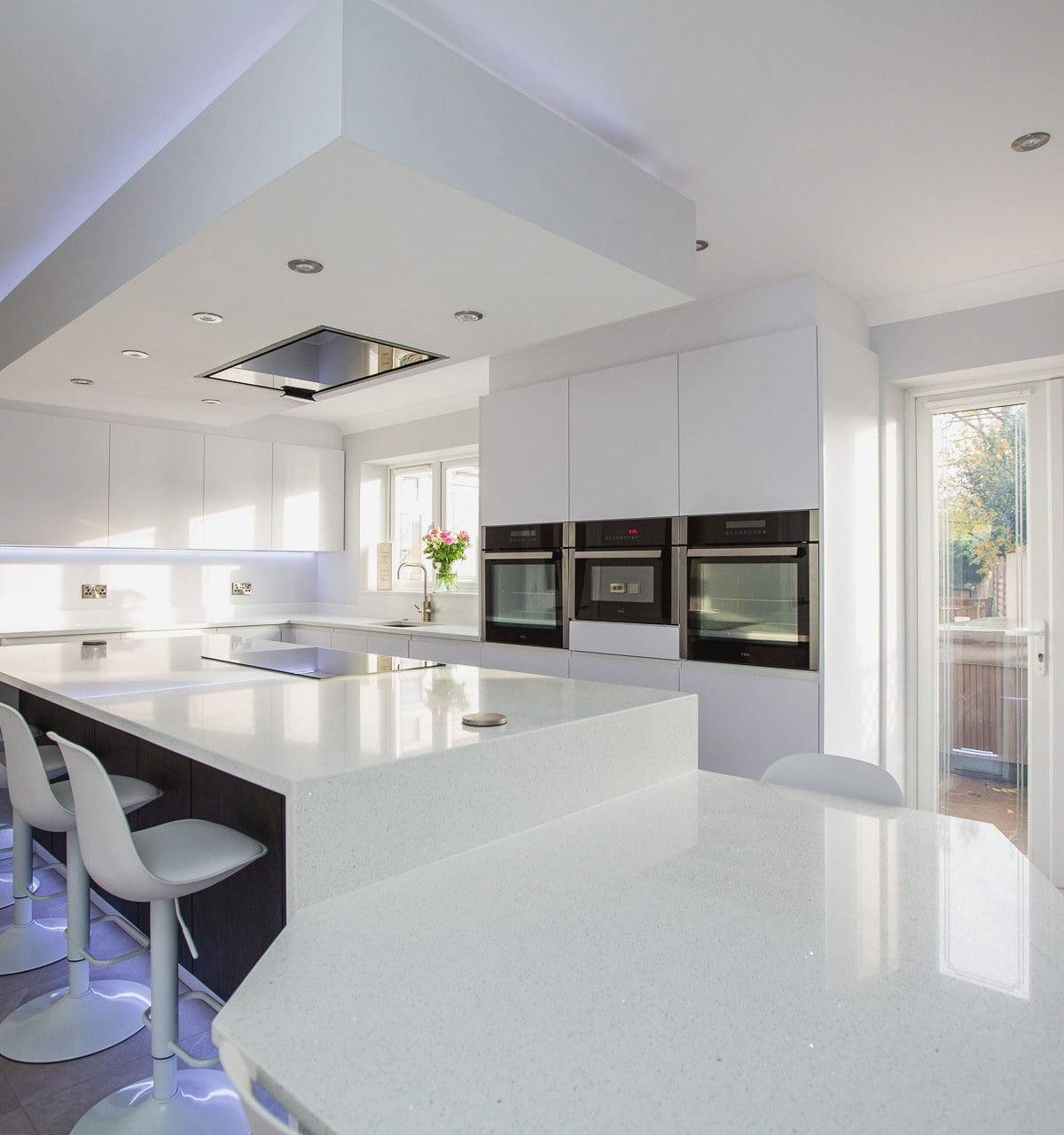 Leonide Interiors Kitchen Glacier