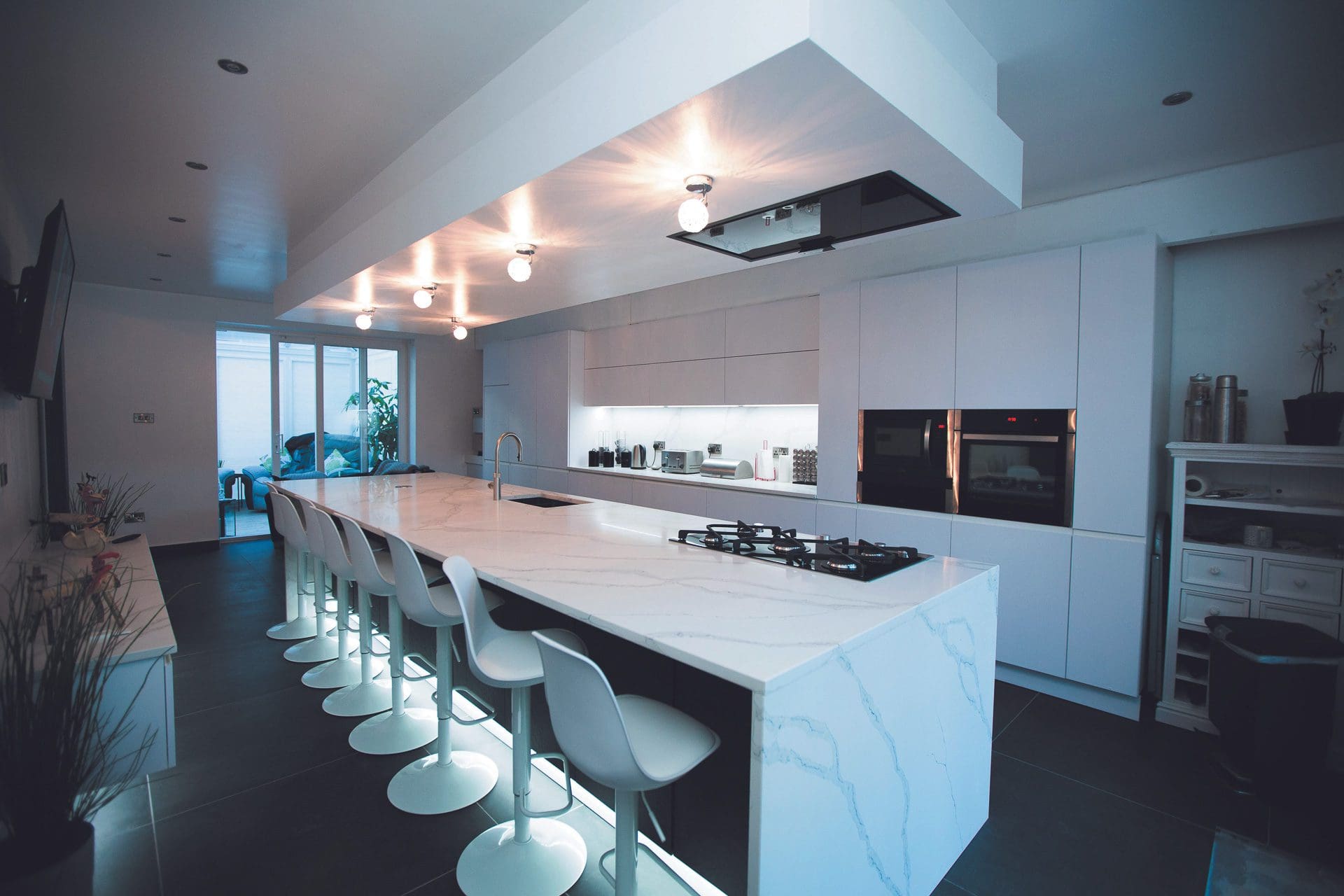 Leonide Interiors Kitchen Design Polar