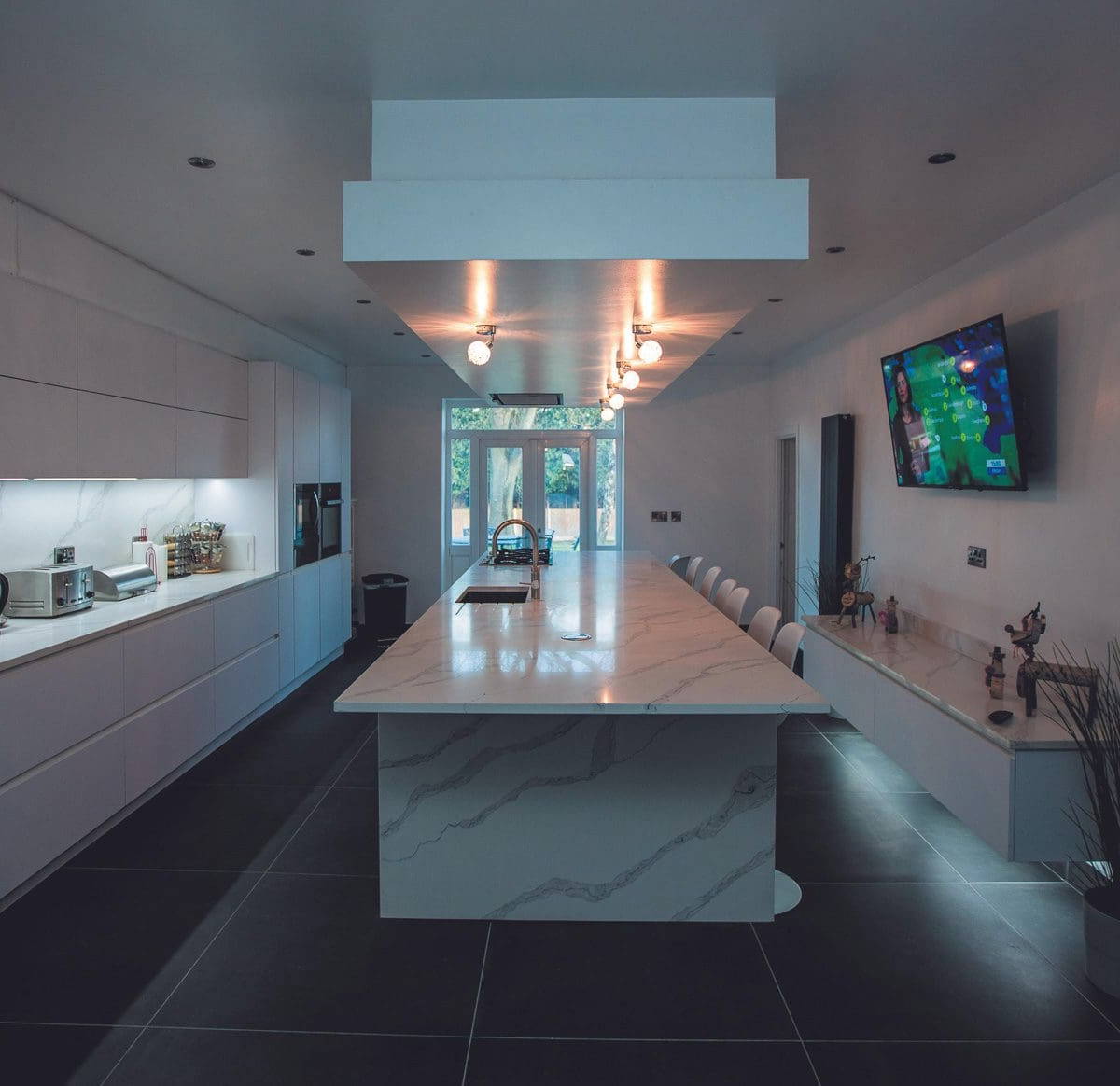 Leonide Interiors Kitchen Design Polar
