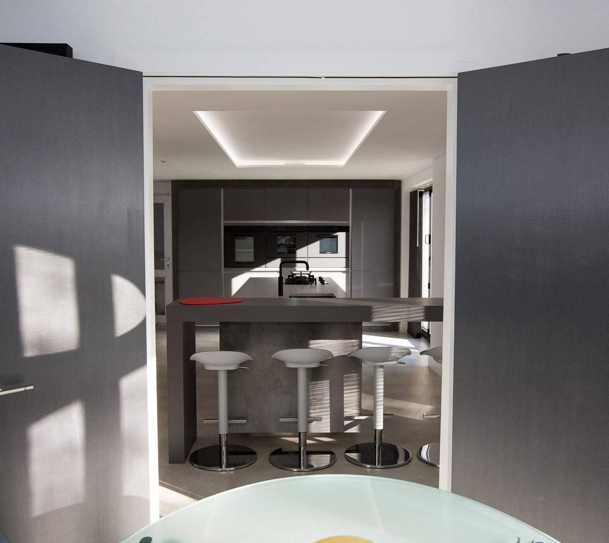 Leonide Interiors Kitchen Design Smoke Storm