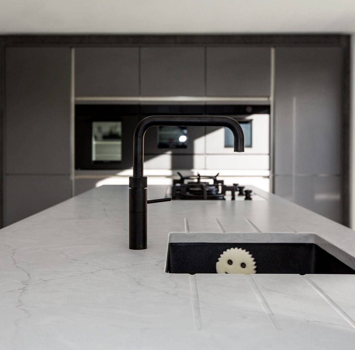 Leonide Interiors Kitchen Design Smoke Storm
