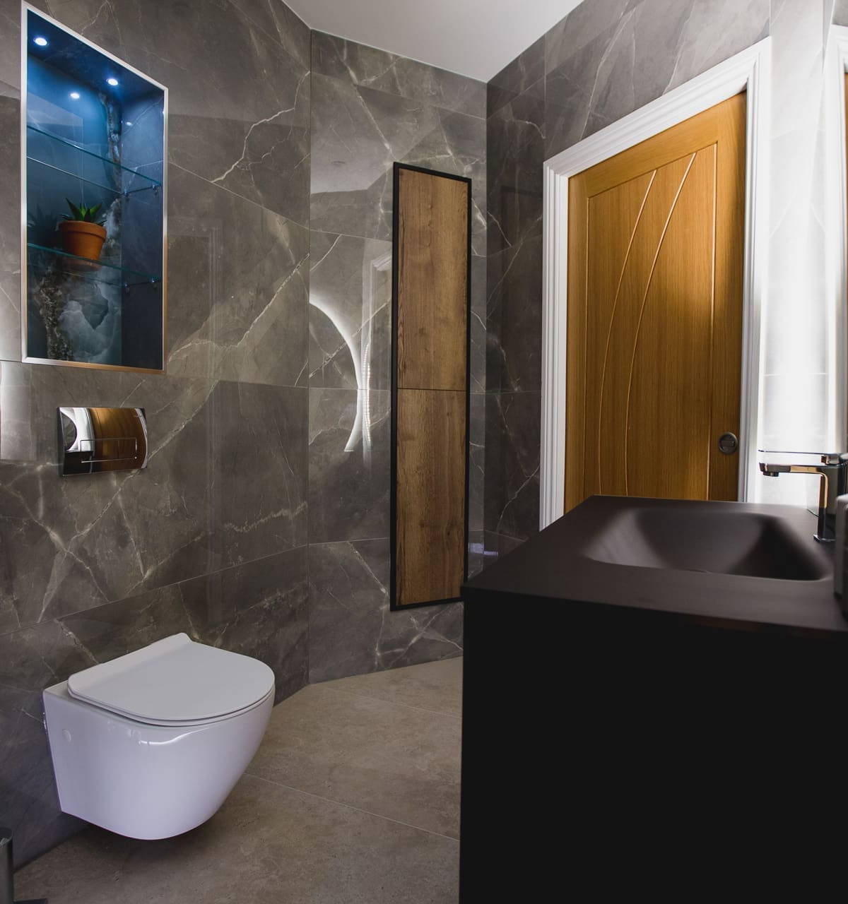 Bathroom by Leonide Interiors – Neptune
