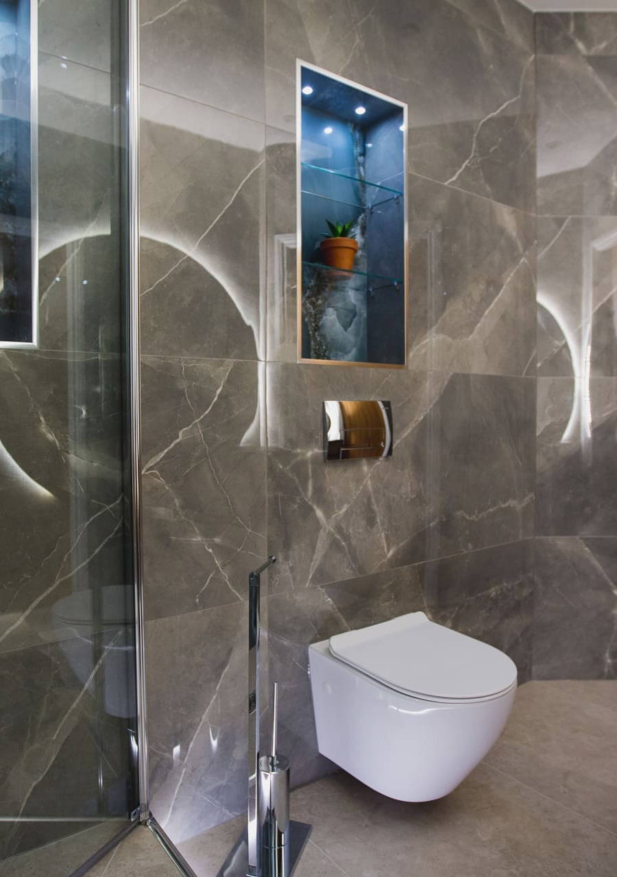 Bathroom by Leonide Interiors – Neptune