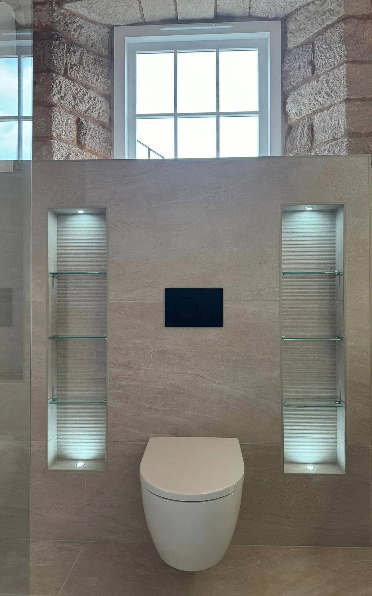 Bathroom by Leonide Interiors – Oasis