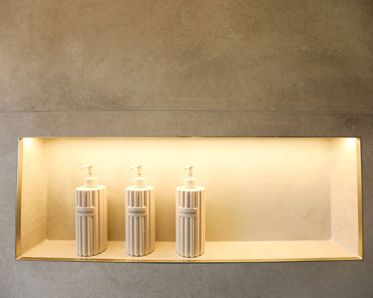 Bathroom mood lighting by Leonide Interiors